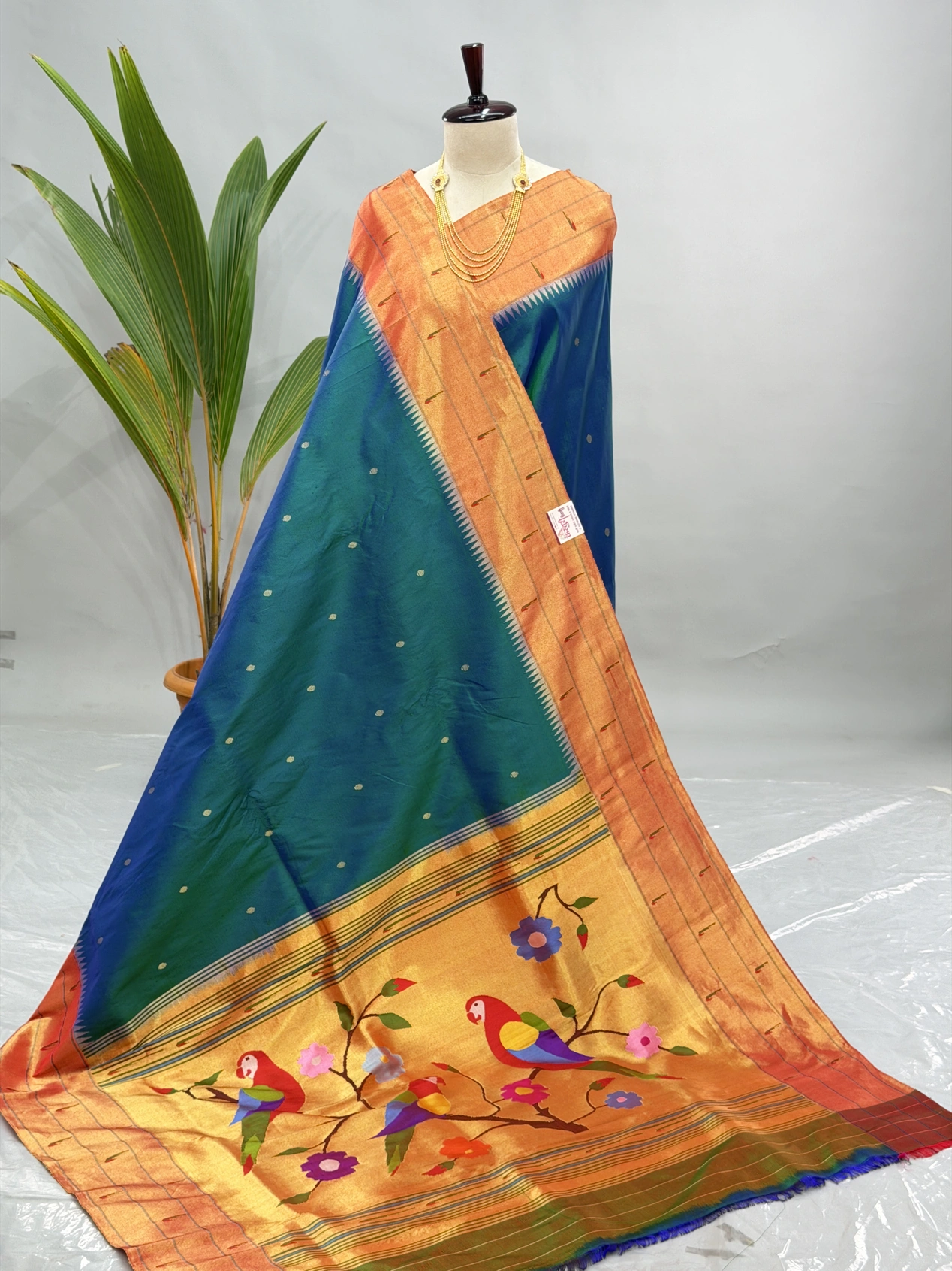 Triple Muniya Paithani Pure Silk Handloom, Morpankhi Colour N10