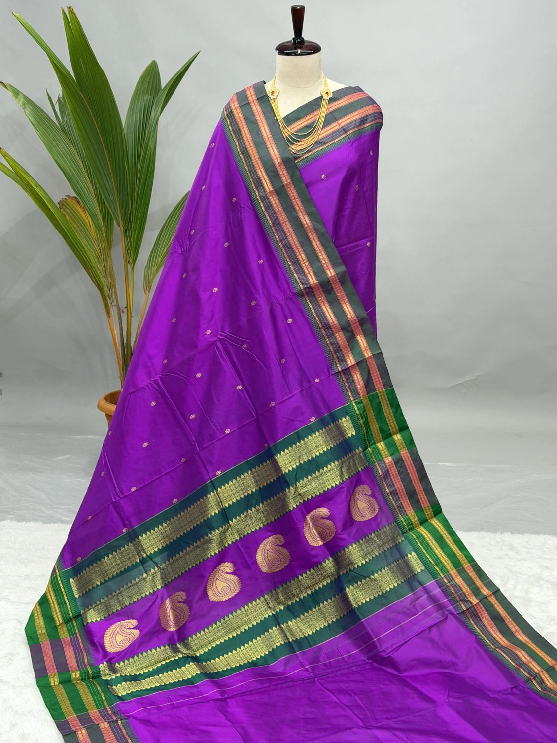 Pure Silk Narayanpeth Paithani  G10