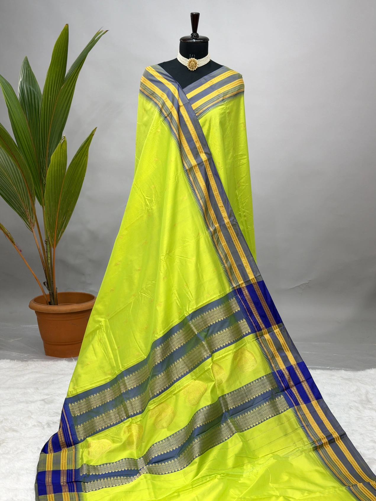 Pure Silk Narayanpeth Parrot G10