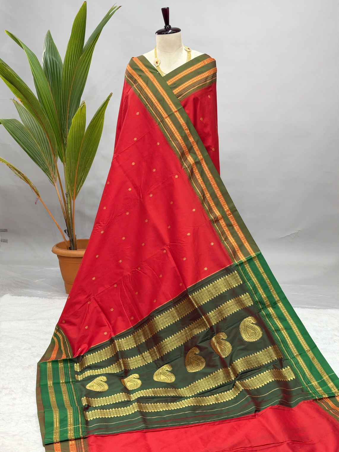 Pure Silk Narayanpeth Red G10