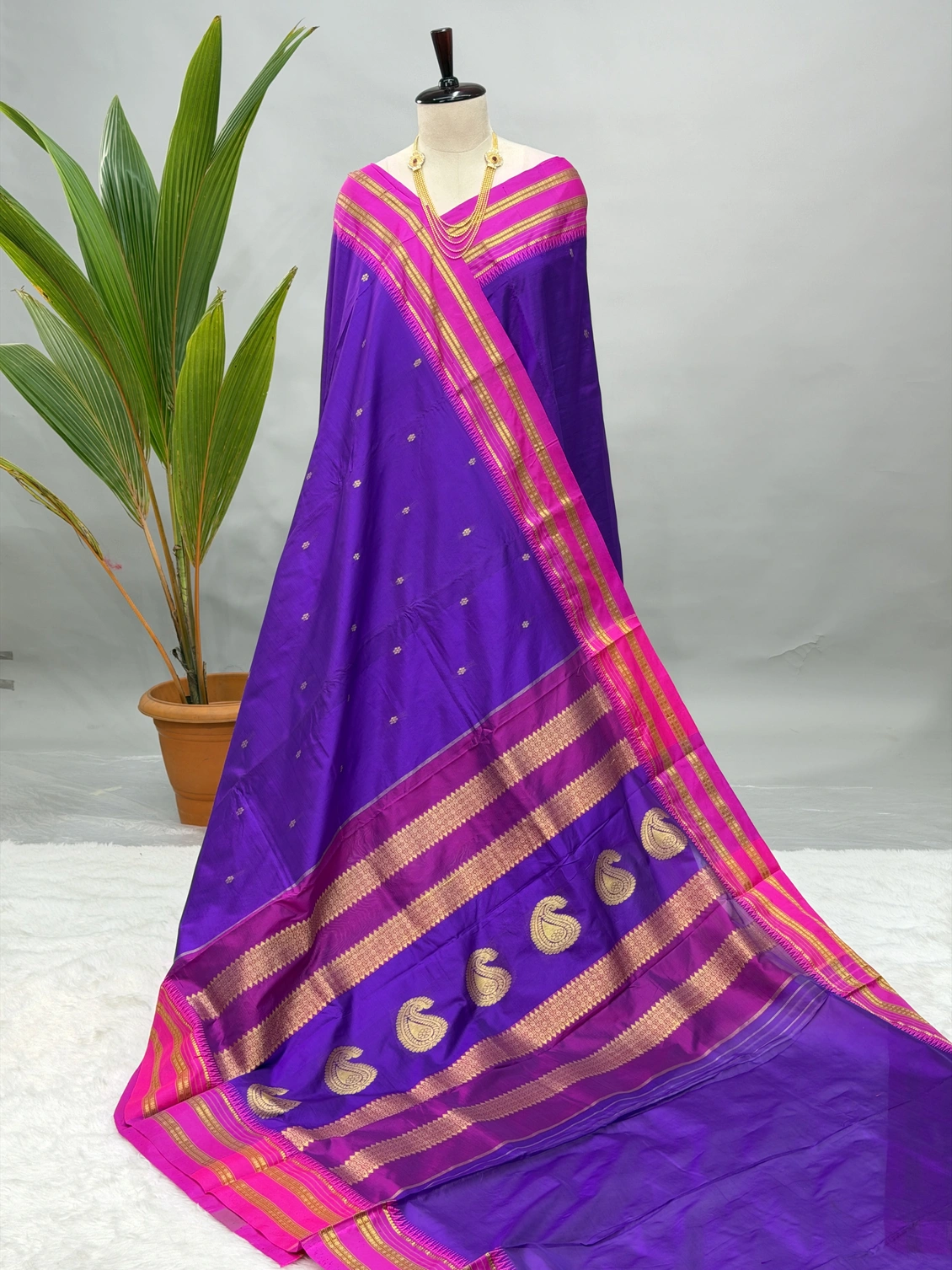 Pure Silk Narayanpeth  Pinkish Paithani Color G10