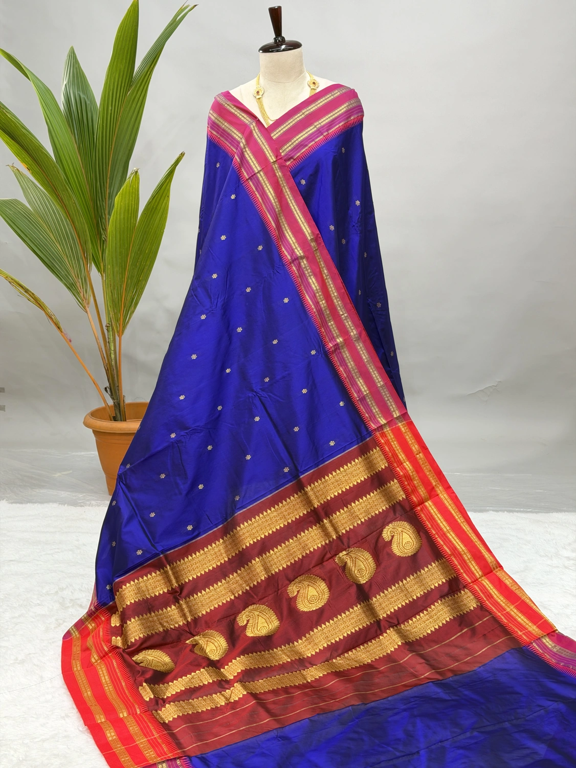 Pure Silk Narayanpeth Blue With Red G10