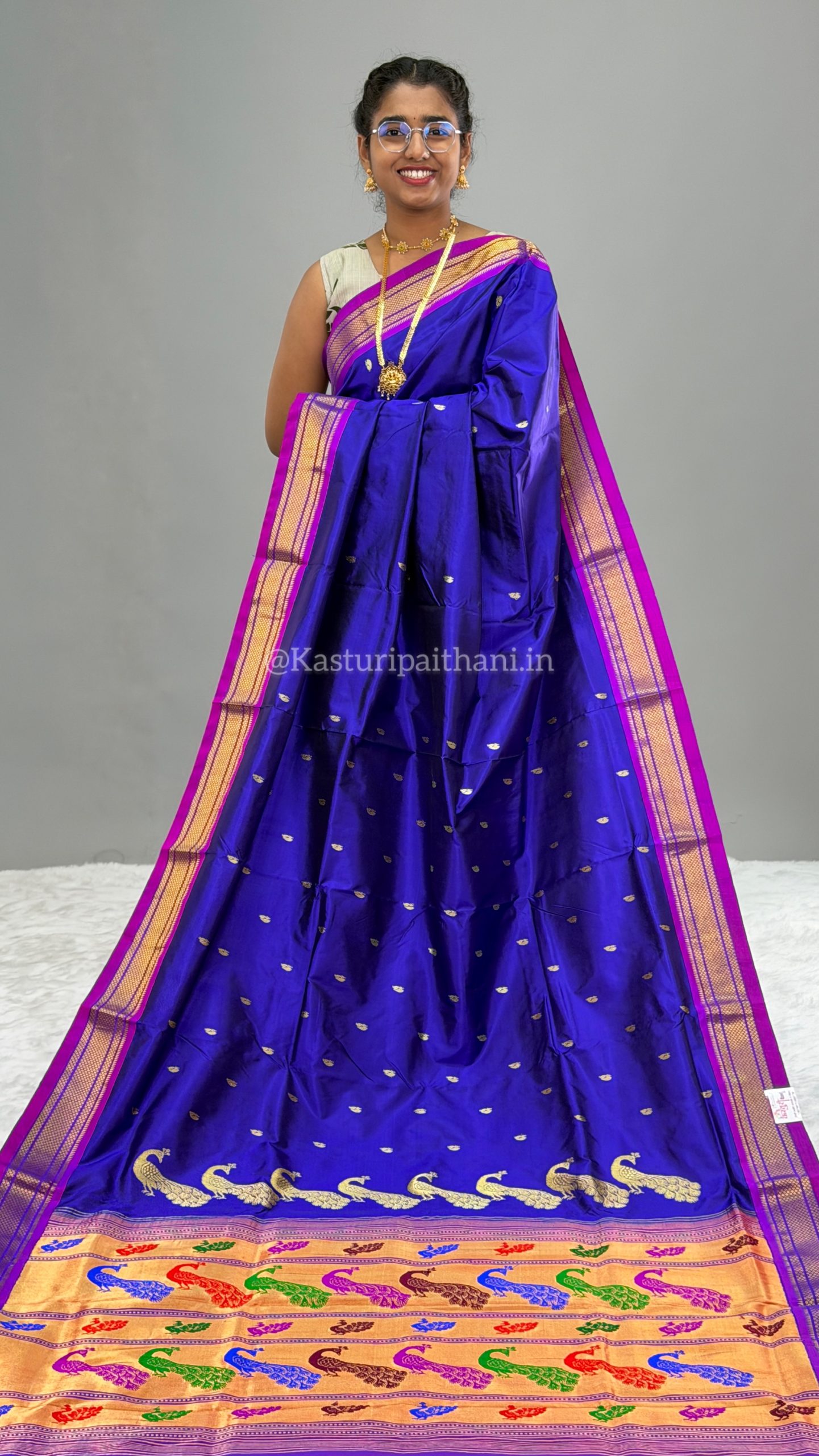 YEOLA KASTURI PAITHANI KP02