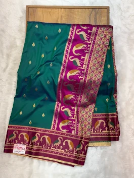 Swan Border Brocade Paithani U10