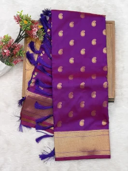 Kaju Maharani Paithani, Paithani Colour R11